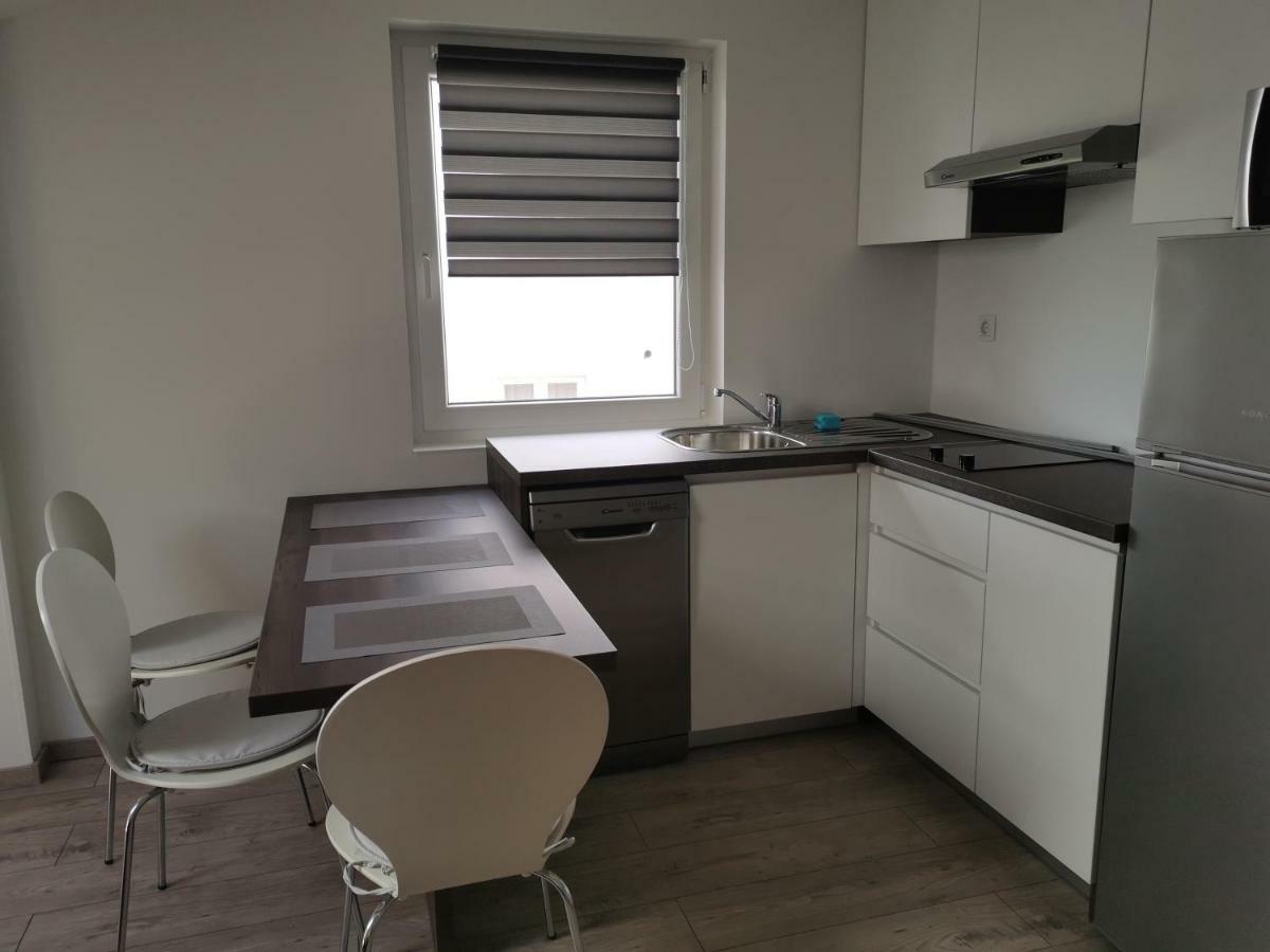 Seasons Apartmani Osijek Extérieur photo